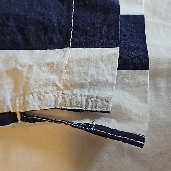 Urban Outfitters Men's Stripped Short Sleeve Button Down Size S - Picture 8 of 9